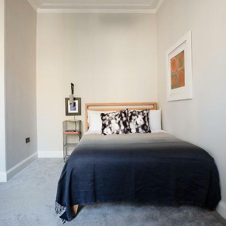 Holyrood Park City Centre Apartment Эдинбург Экстерьер фото
