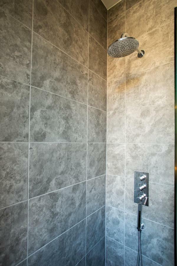 Holyrood Park City Centre Apartment Эдинбург Экстерьер фото
